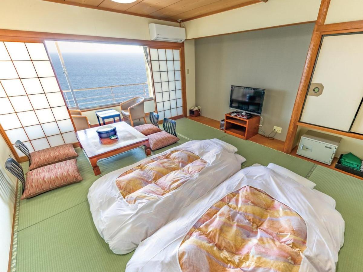 Apartemen studio 34 m² dengan 1 kamar mandi pribadi di Higashiizu Bagian luar foto